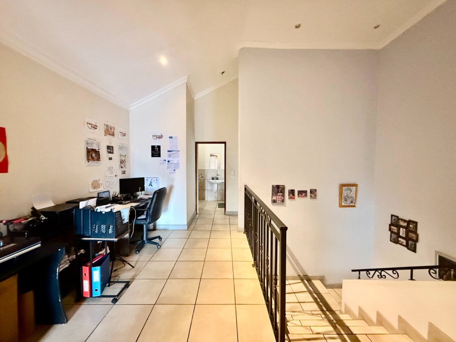 3 Bedroom Property for Sale in Meerhof North West